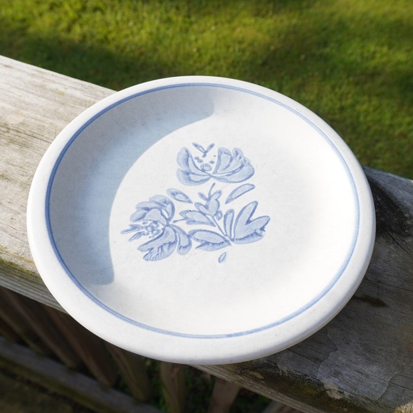 Vintage Pfaltzgraff Yorketown Stoneware Bread Plates Blue Floral Design Set of 2 - Picture 3 of 6